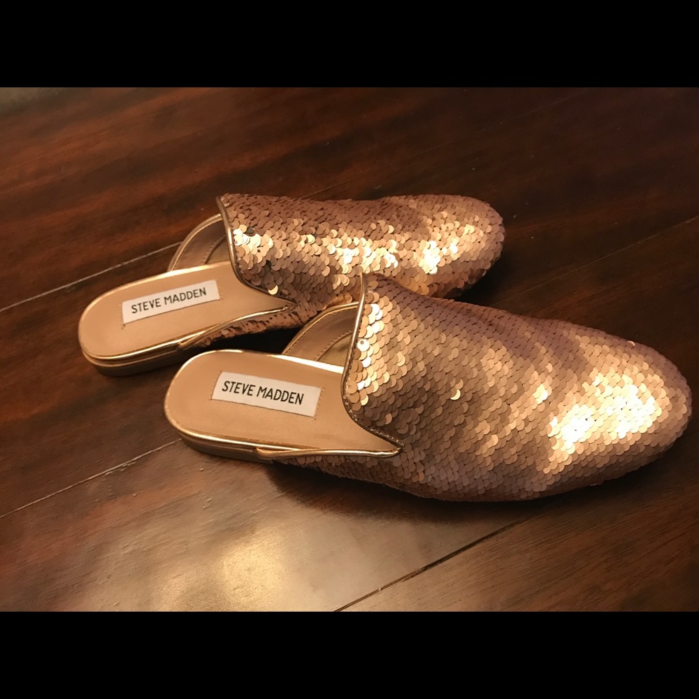 New Steve Madden Flip Sequin Slides Size 6 Mules - image 2